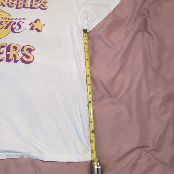 Lakers Graphic Tee - Picture 7 of 7